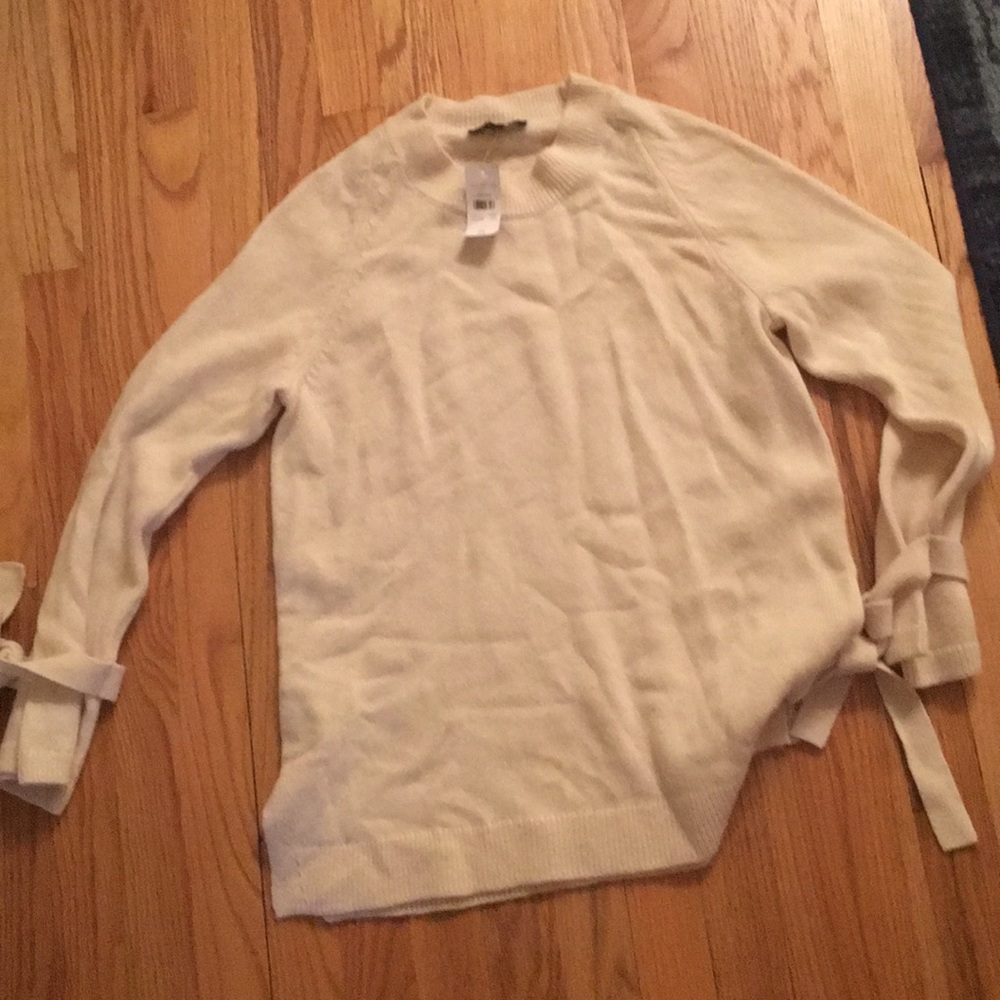 Ann Taylor tie sleeve sweater